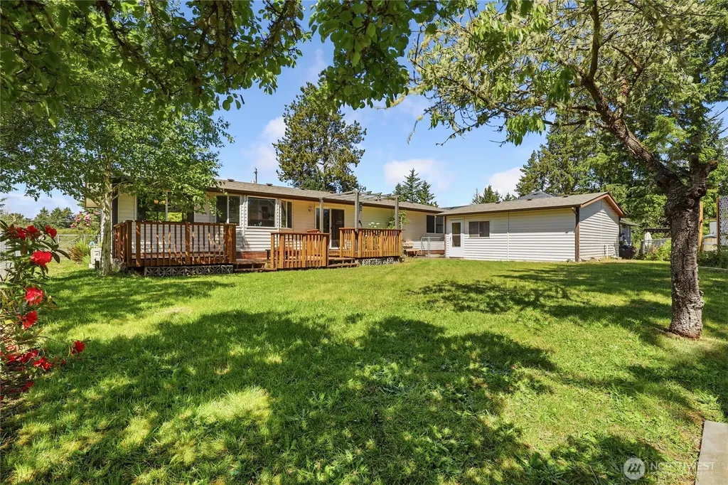 444 Canal Drive SE Ocean Shores WA 98569