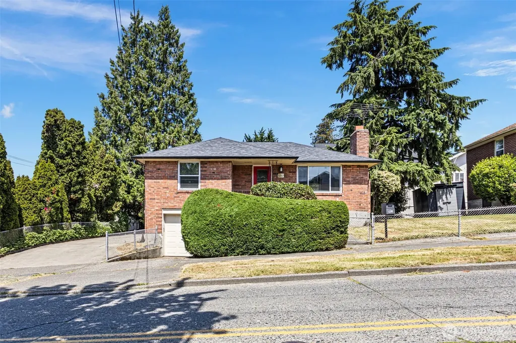 1210 S Lucile Street Seattle WA 98108