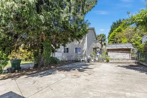 1210 S Lucile Street Seattle WA 98108