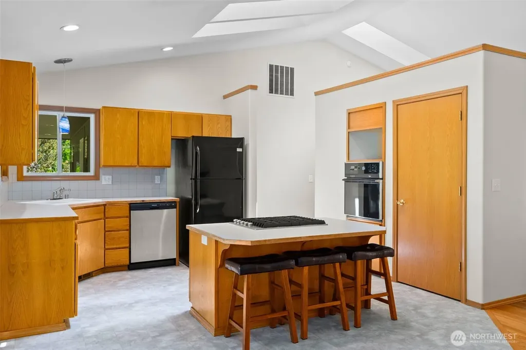 3914 14th Court NE Olympia WA 98506