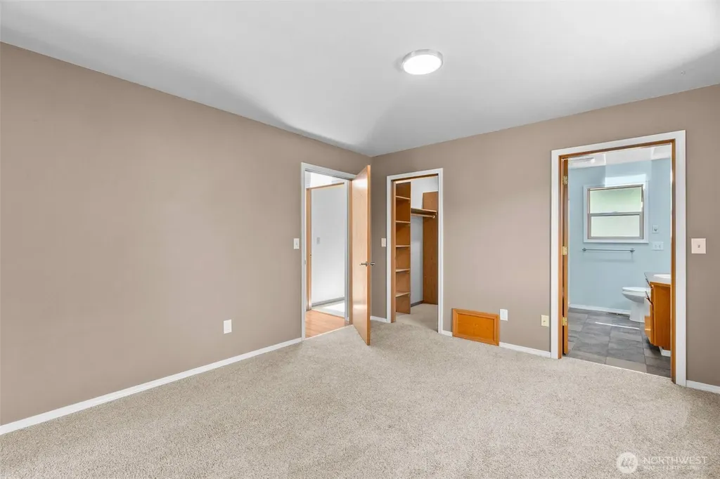 3914 14th Court NE Olympia WA 98506
