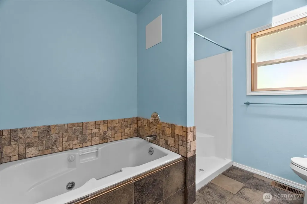3914 14th Court NE Olympia WA 98506