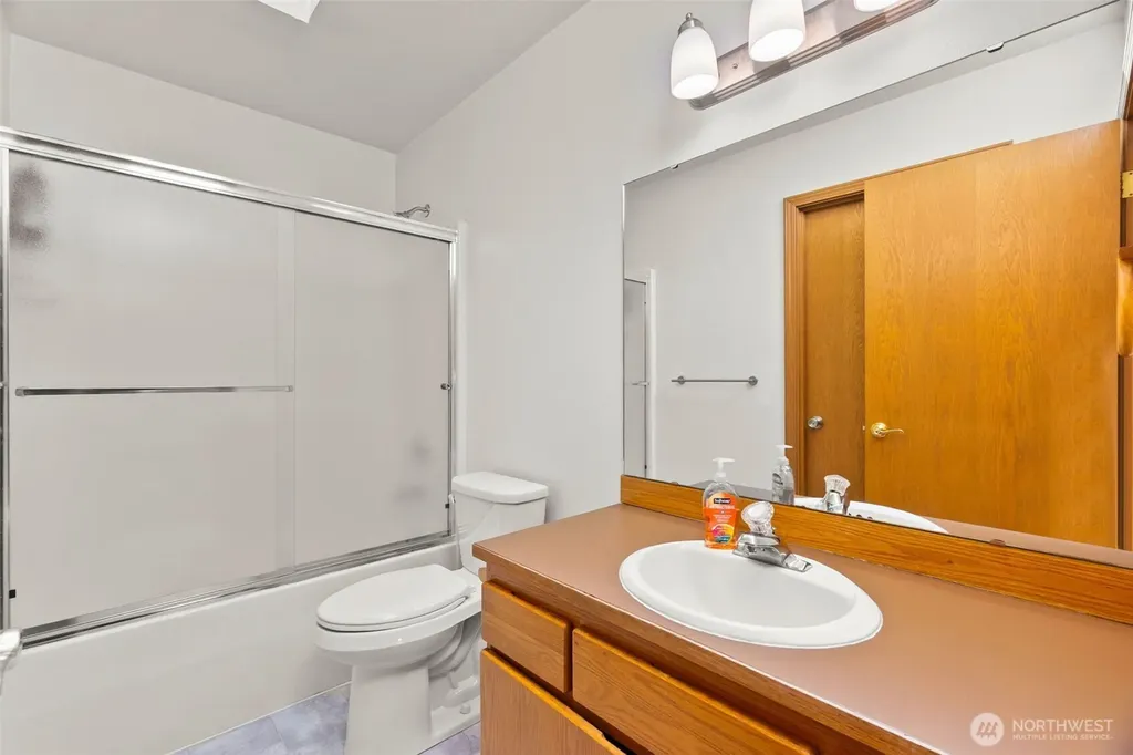 3914 14th Court NE Olympia WA 98506