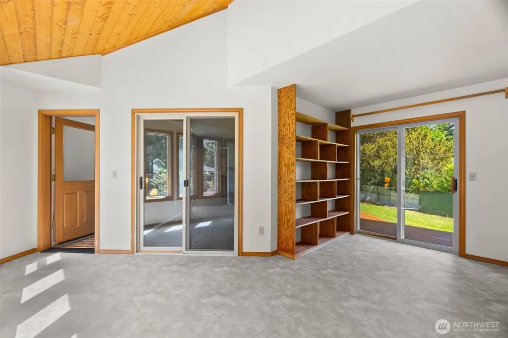 3914 14th Court NE Olympia WA 98506