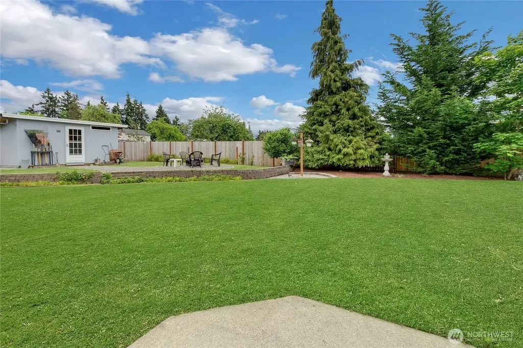 10909 Vickery Avenue E Tacoma WA 98446