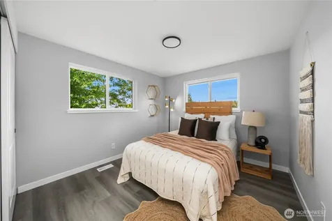 5227 56th Avenue S Seattle WA 98118
