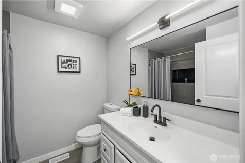 5227 56th Avenue S Seattle WA 98118