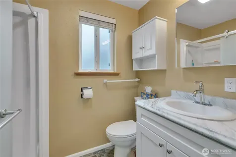 2727 108th Avenue E Edgewood WA 98372
