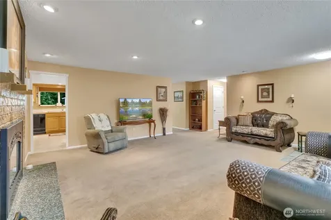 2727 108th Avenue E Edgewood WA 98372