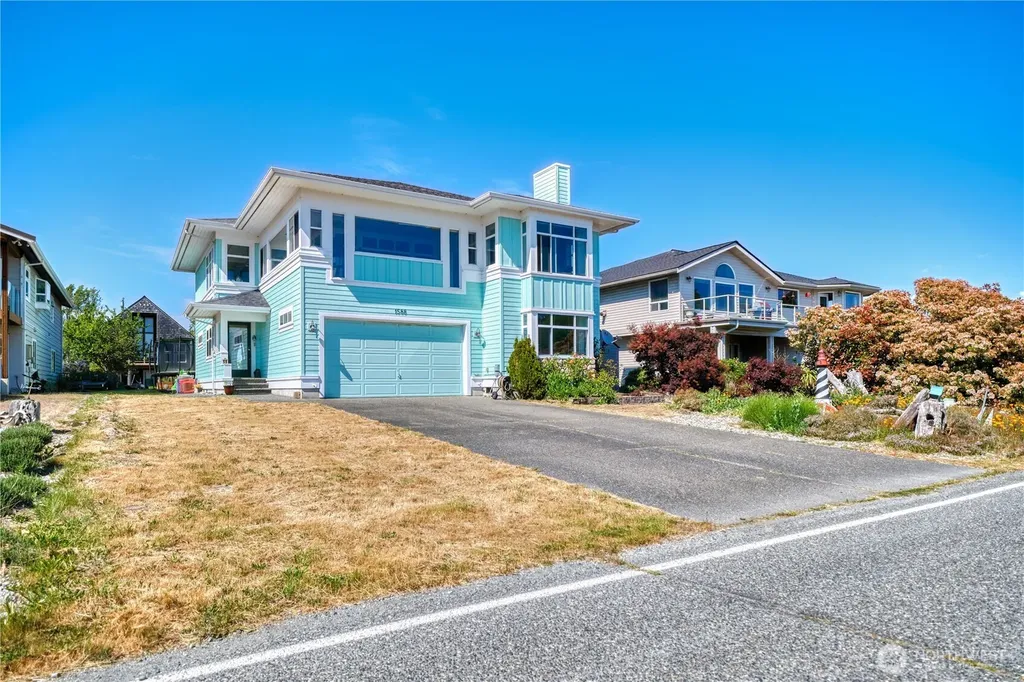 1588 Edwards Drive Point Roberts WA 98281