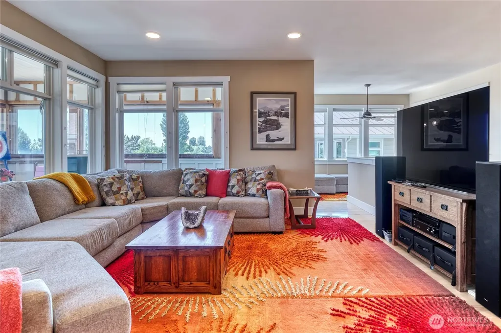1588 Edwards Drive Point Roberts WA 98281