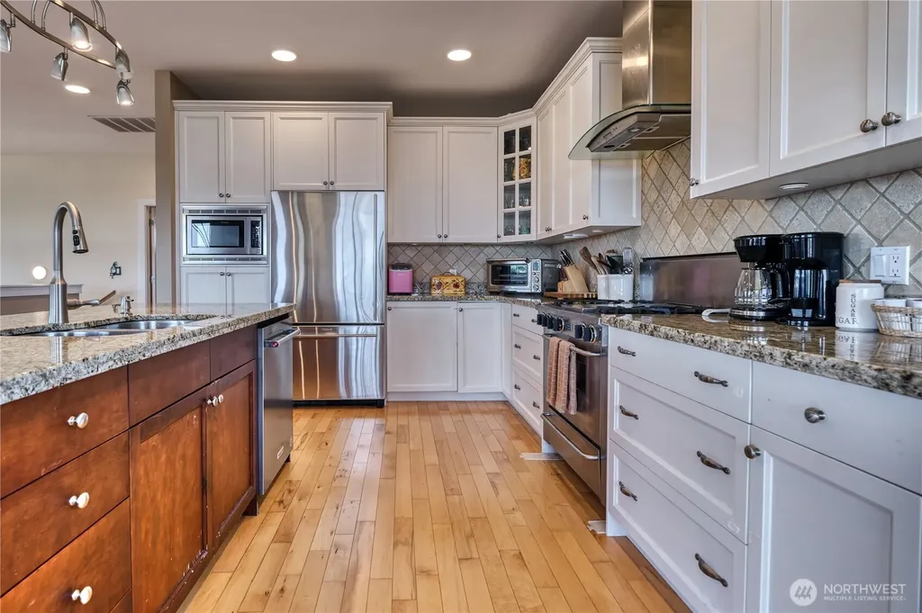 1588 Edwards Drive Point Roberts WA 98281