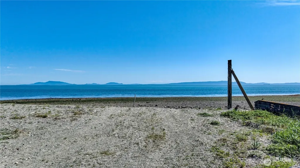 1588 Edwards Drive Point Roberts WA 98281