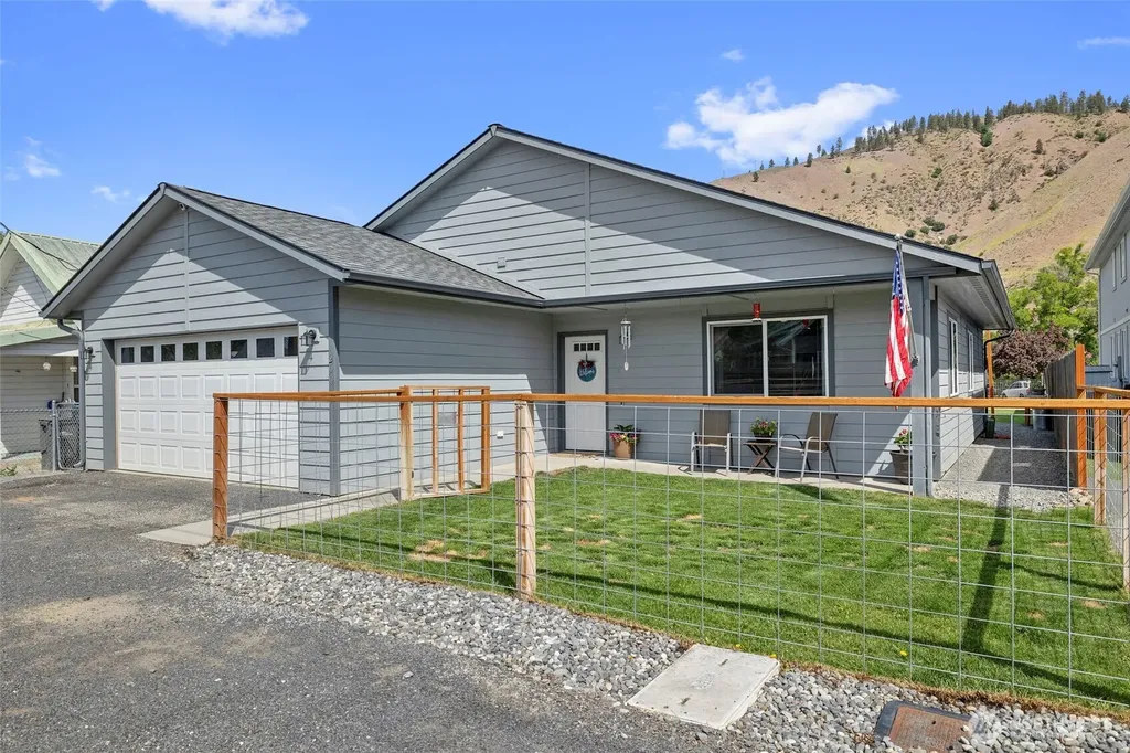 200 W Pleasant Avenue Cashmere WA 98815