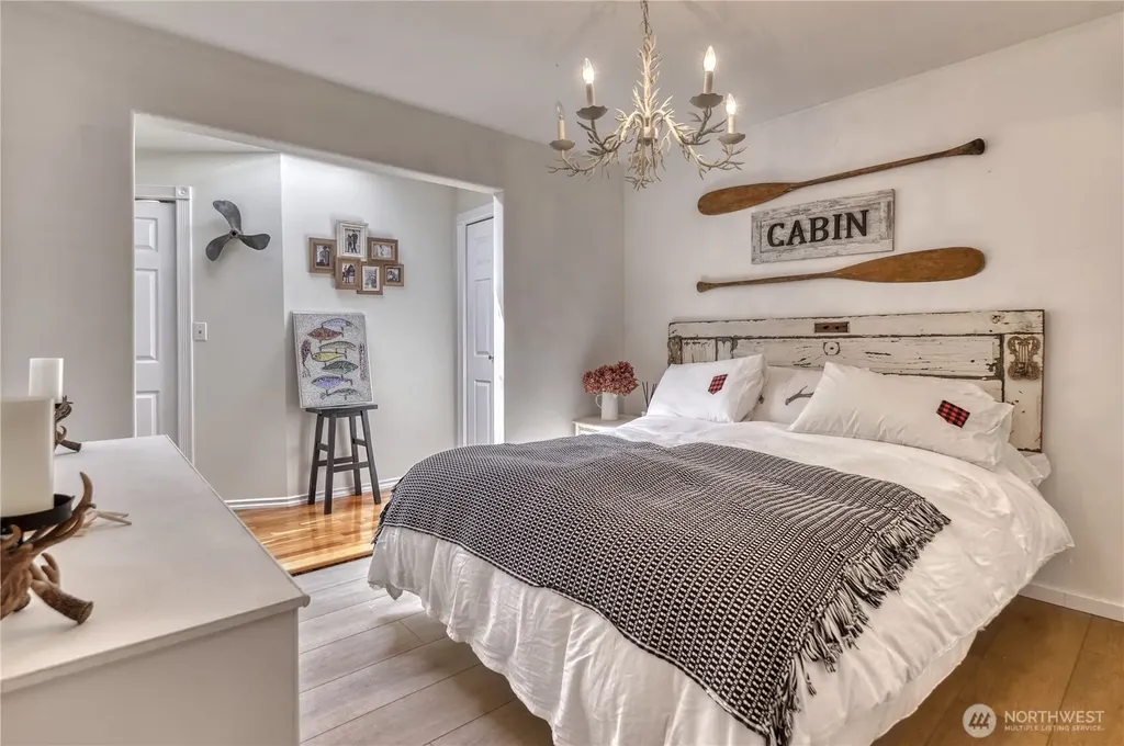 689 Deer Lane Point Roberts WA 98281