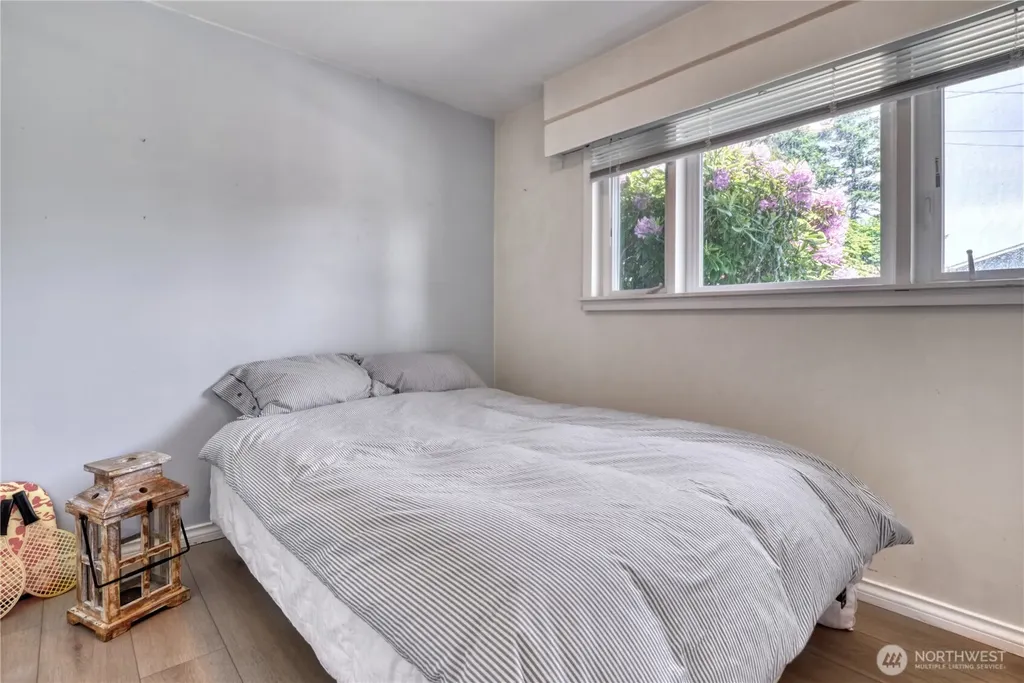 689 Deer Lane Point Roberts WA 98281