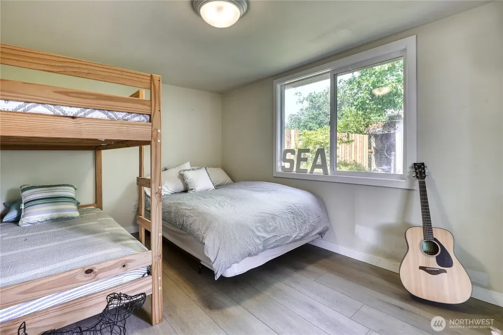 689 Deer Lane Point Roberts WA 98281