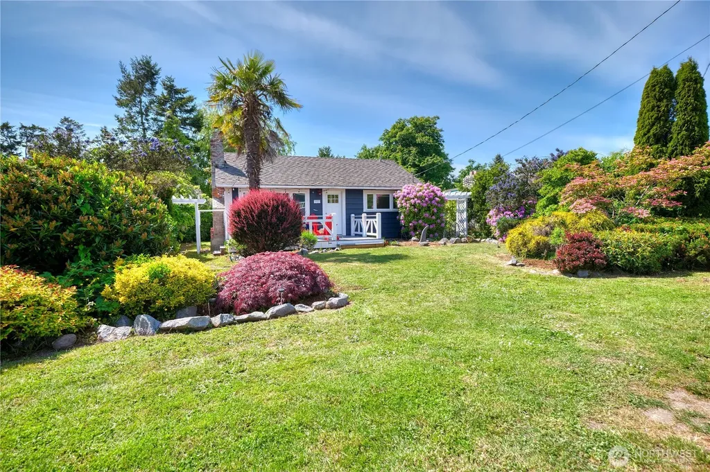 689 Deer Lane Point Roberts WA 98281