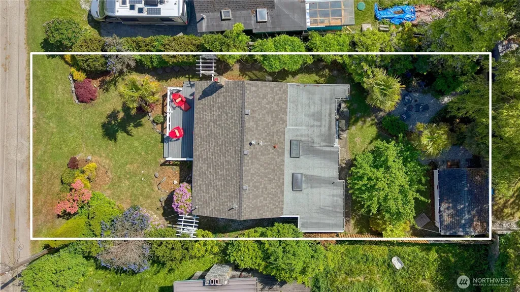 689 Deer Lane Point Roberts WA 98281