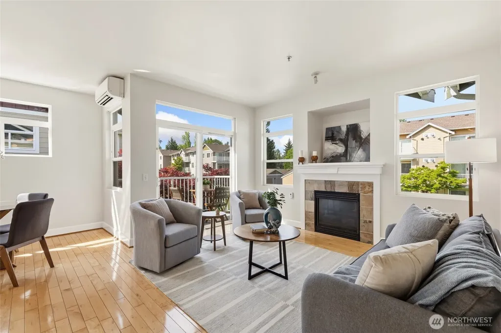 551 241st Lane SE Sammamish WA 98074