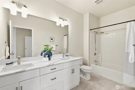 551 241st Lane SE Sammamish WA 98074