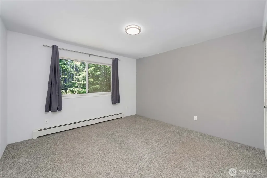 3776 SE Easy Street Lane Port Orchard WA 98367