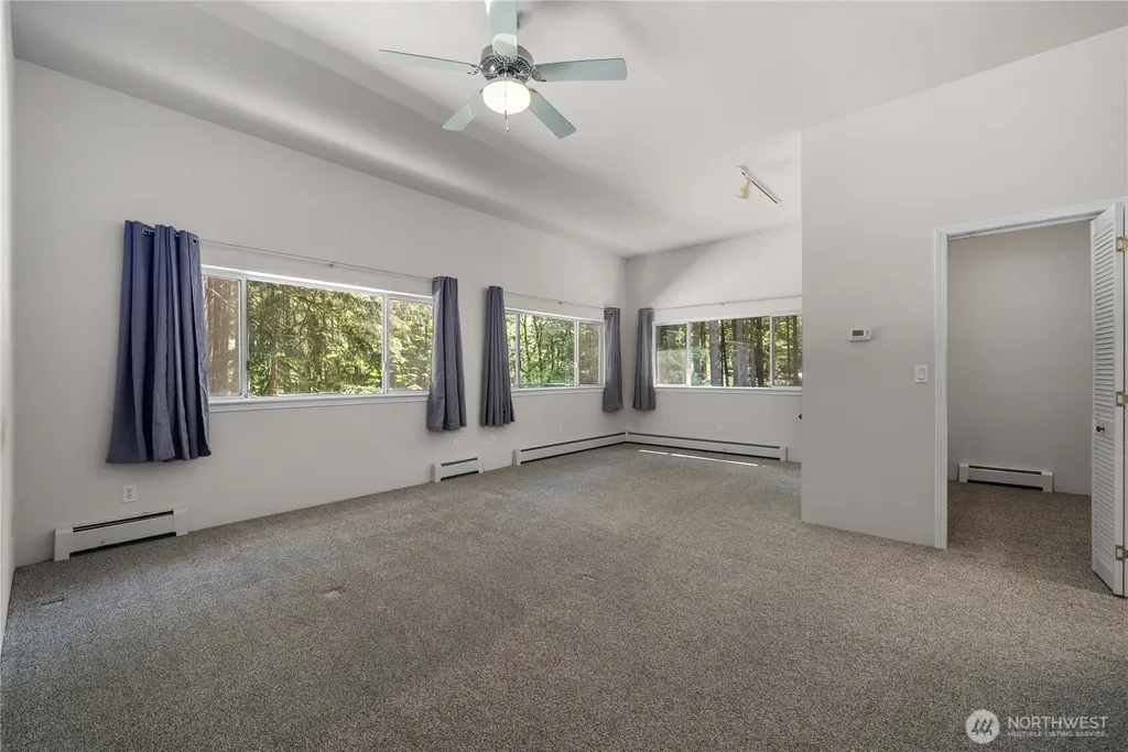 3776 SE Easy Street Lane Port Orchard WA 98367