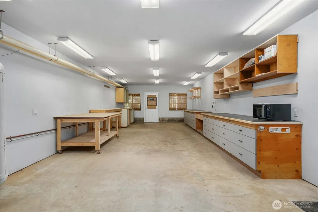 3776 SE Easy Street Lane Port Orchard WA 98367