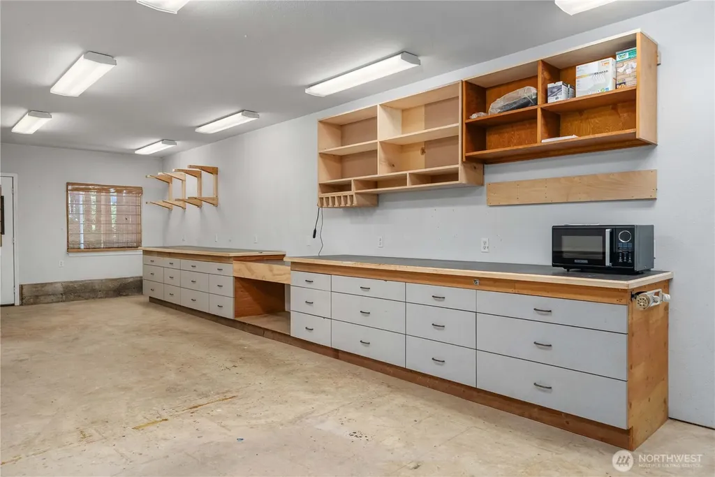 3776 SE Easy Street Lane Port Orchard WA 98367