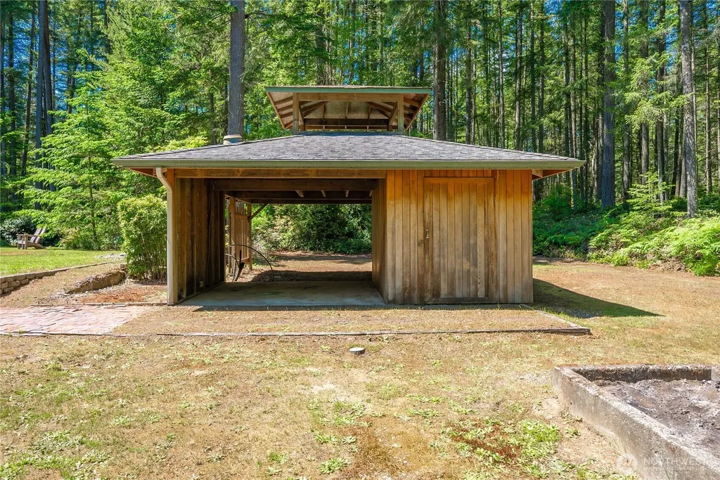 3776 SE Easy Street Lane Port Orchard WA 98367