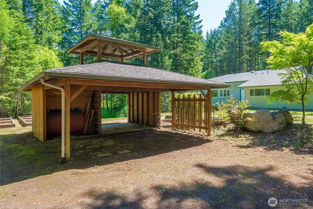 3776 SE Easy Street Lane Port Orchard WA 98367