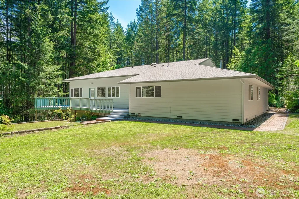 3776 SE Easy Street Lane Port Orchard WA 98367