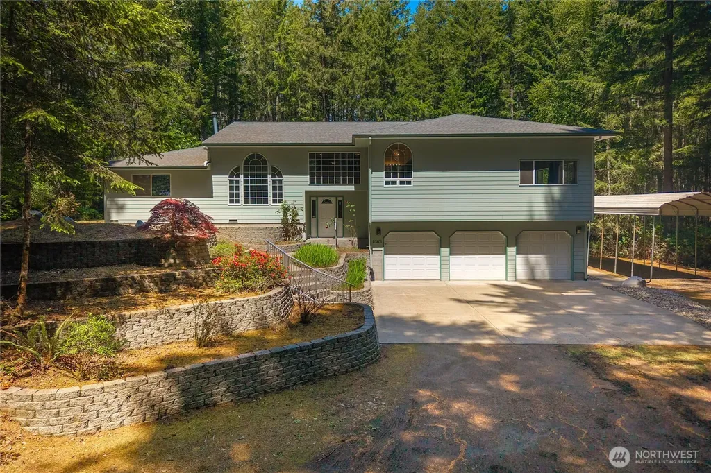 3776 SE Easy Street Lane Port Orchard WA 98367