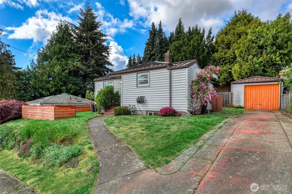 1330 S Ferdinand Street Seattle WA 98108