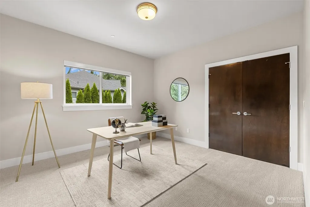 16323 NE 44th Court Redmond WA 98052