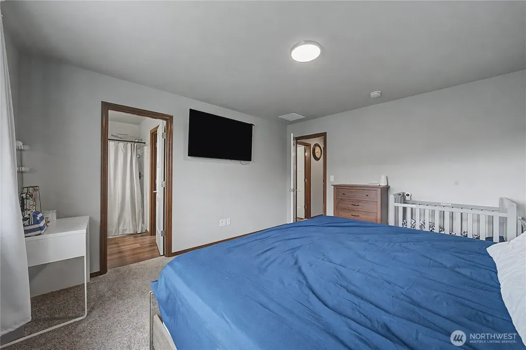 116 George Loop Rock Island WA 98850