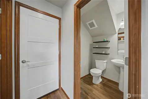 116 George Loop Rock Island WA 98850