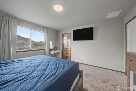 116 George Loop Rock Island WA 98850