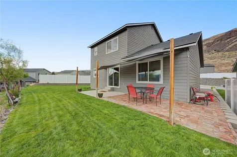 116 George Loop Rock Island WA 98850