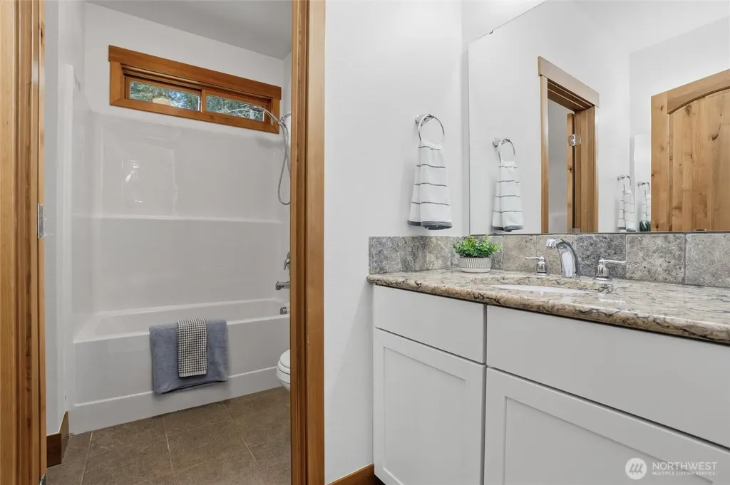 8283 NE 360th Street Kingston WA 98346
