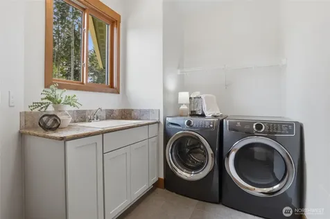 8283 NE 360th Street Kingston WA 98346