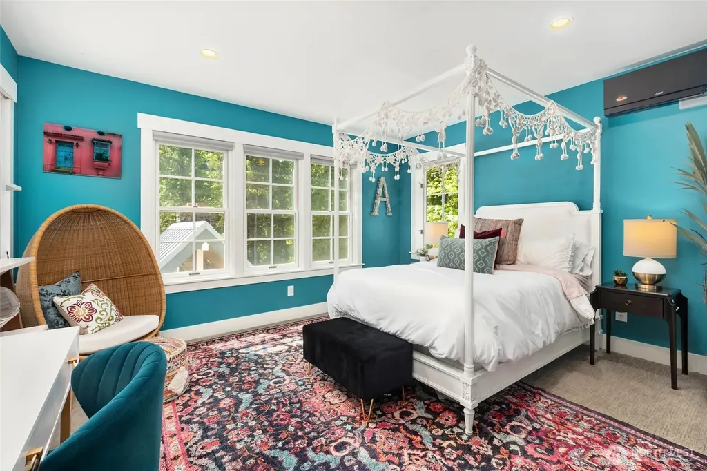 20313 217th Avenue NE Woodinville WA 98077