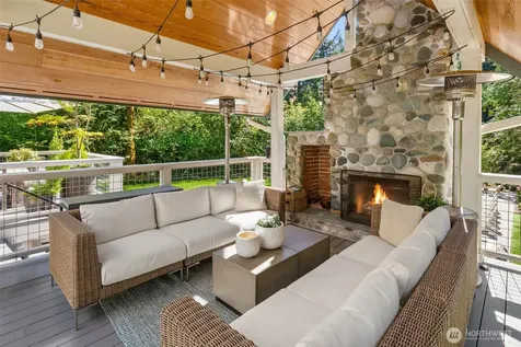 20313 217th Avenue NE Woodinville WA 98077