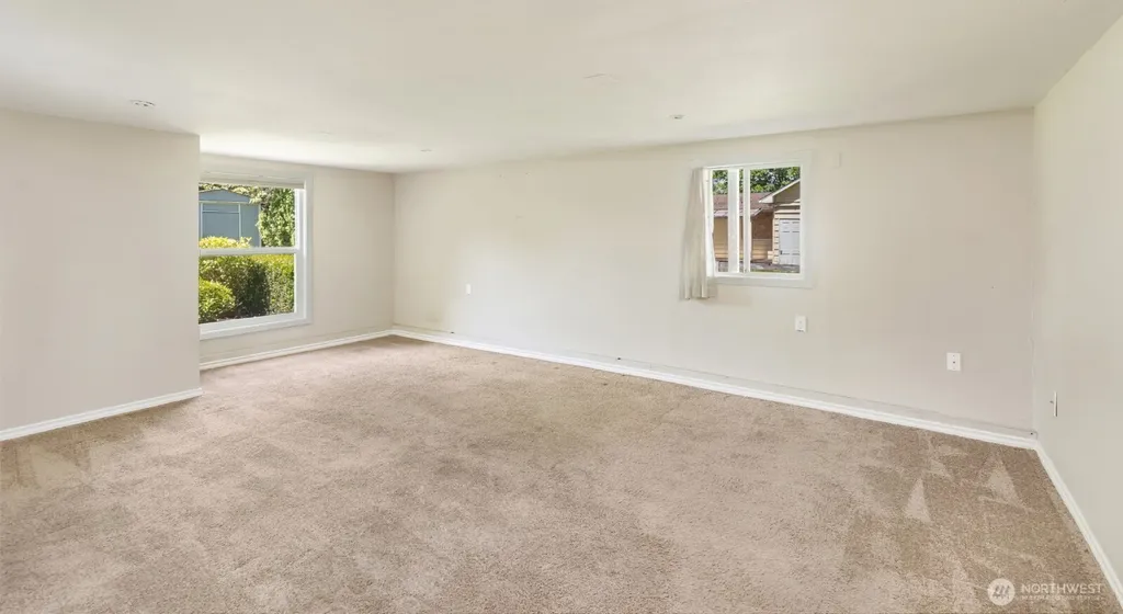 14028 Serene Way Lynnwood WA 98087