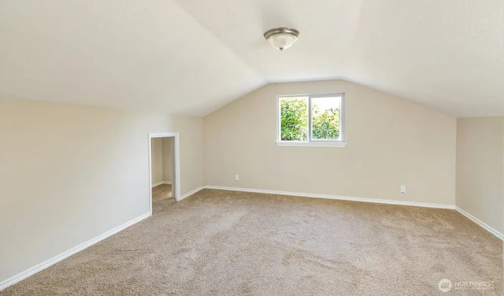 14028 Serene Way Lynnwood WA 98087