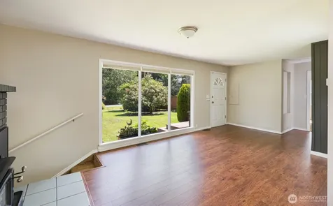 14028 Serene Way Lynnwood WA 98087