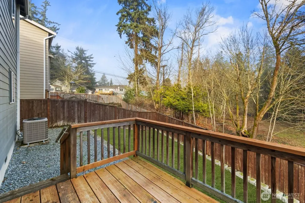 25912 35th Place S Kent WA 98032
