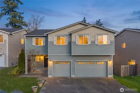 25912 35th Place S Kent WA 98032