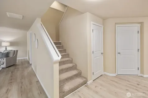 25912 35th Place S Kent WA 98032