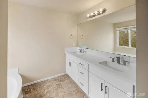25912 35th Place S Kent WA 98032